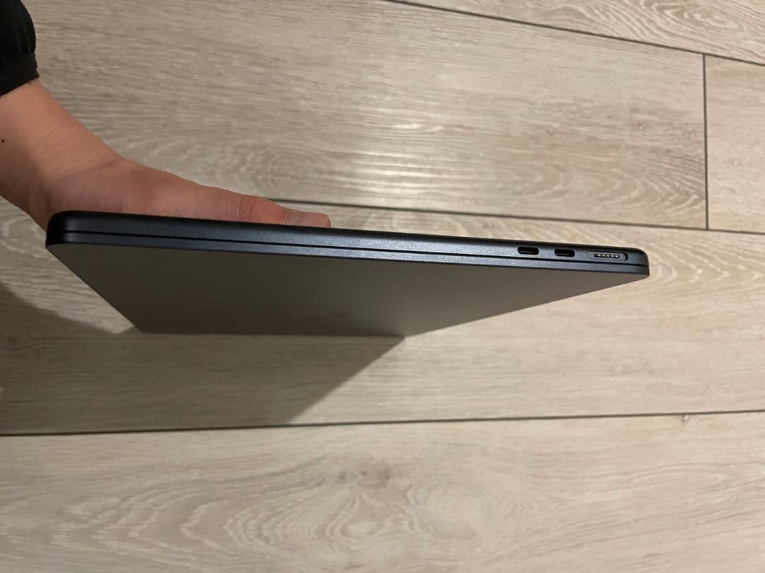 Apple MacBook Air M2 本体