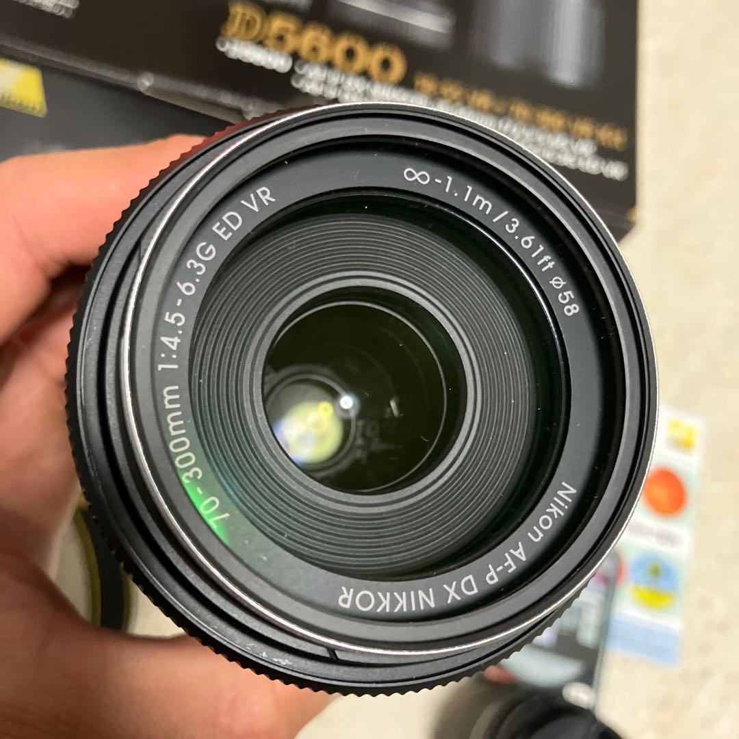 美品 Nikon D5600 ダブルレンズキット