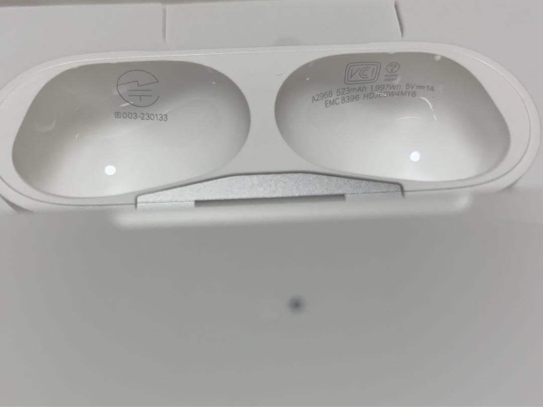 【超美品】AirPods Pro (第2世代) 本体 USB-C充電ケース付き