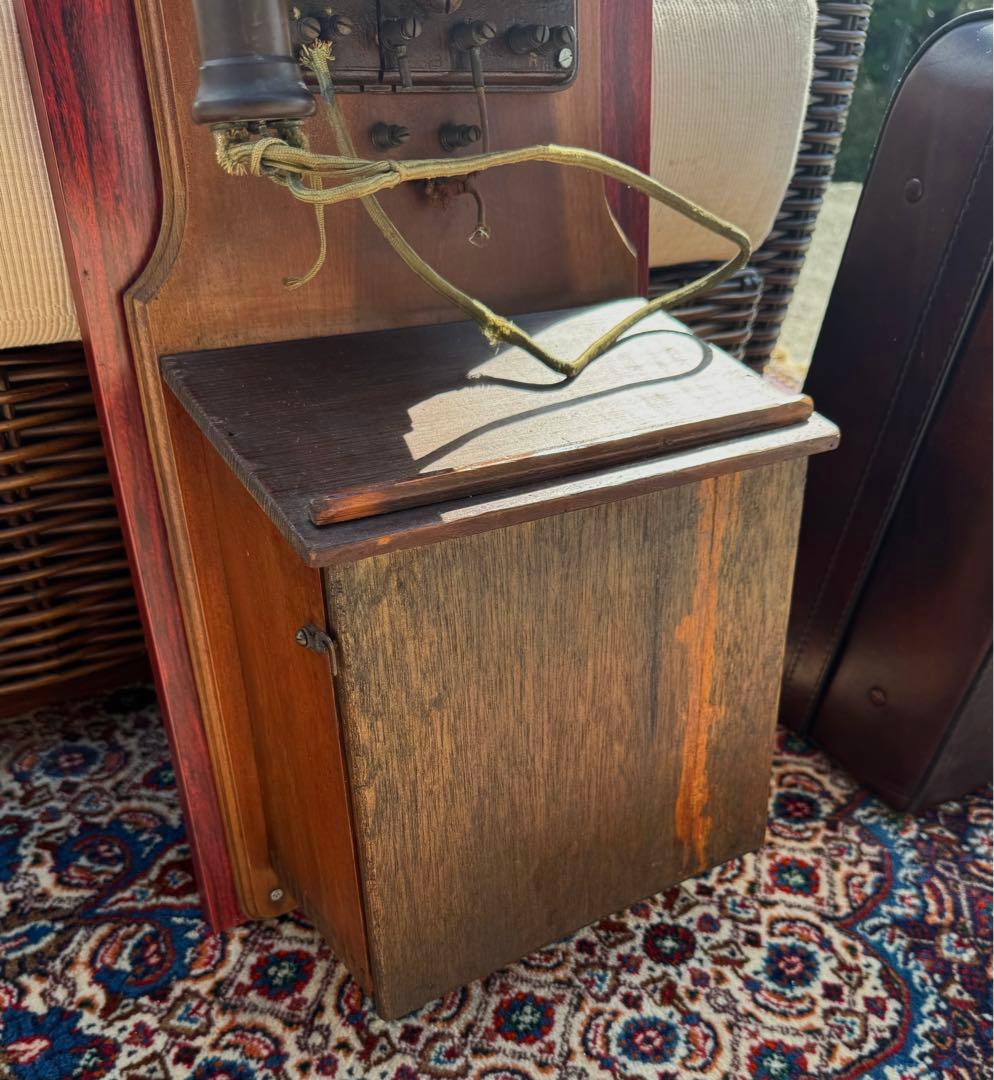 昭和4年製アンティーク電話機 レトロインテリア 木製壁掛け式