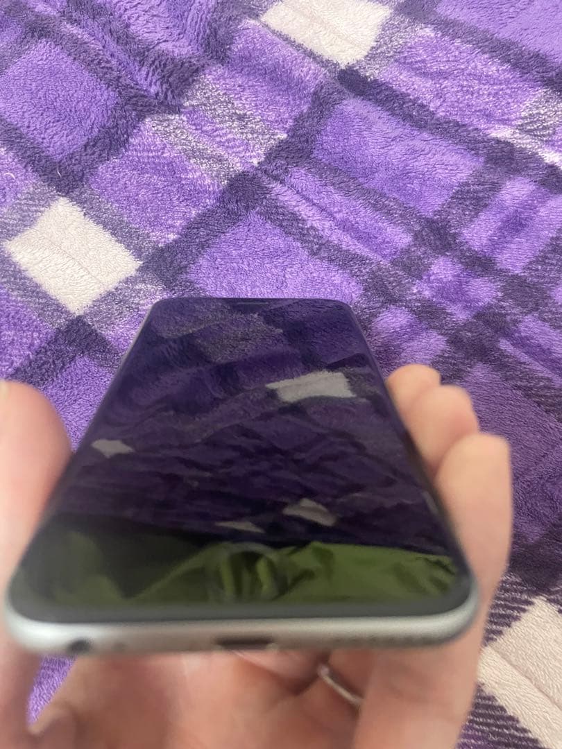 Apple iPhone 6s シルバー　32gb