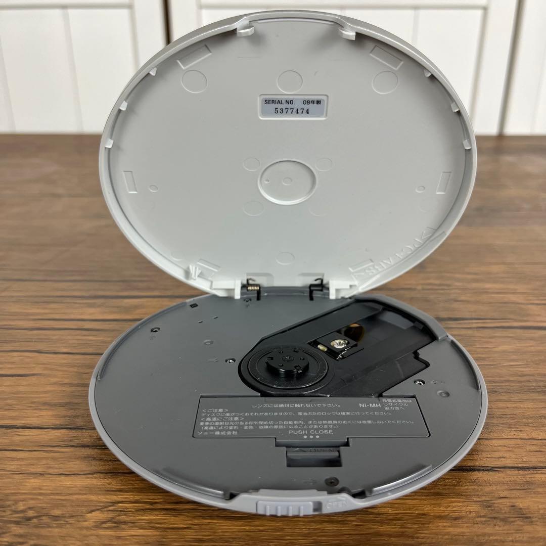 SONY ソニー　ウォークマン D-NE730 ポータブルCDプレーヤー