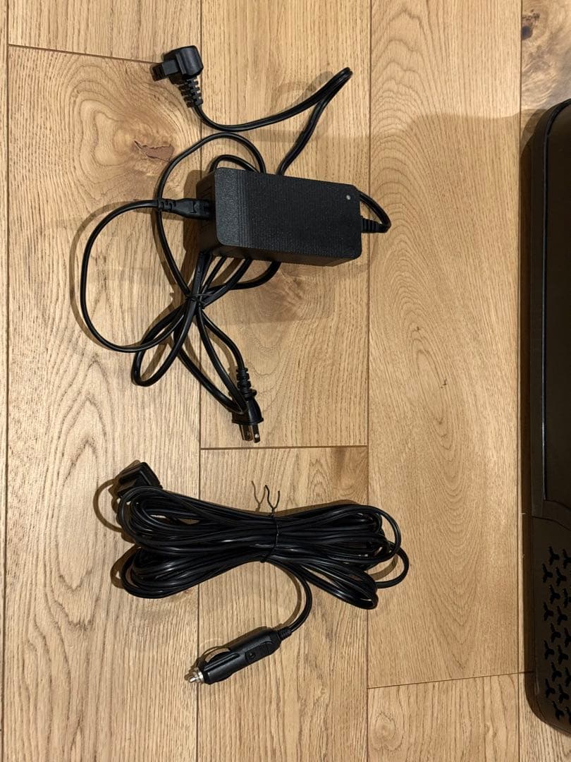 ポータブル車載冷蔵庫　30リッター　ブラック