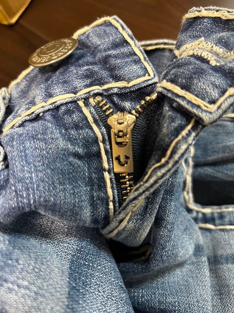 True Religion Ricky Super T トゥルーレリジョン