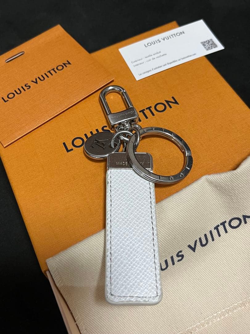 LOUIS VUITTON ホワイトレザー キーホルダー