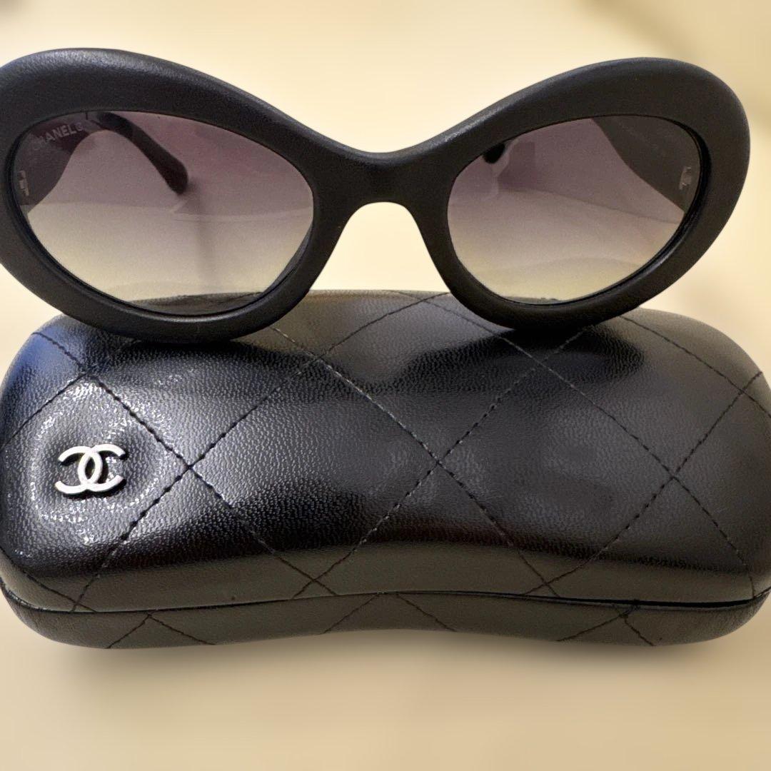 【超貴重】CHANEL ブラックレザー　サングラス