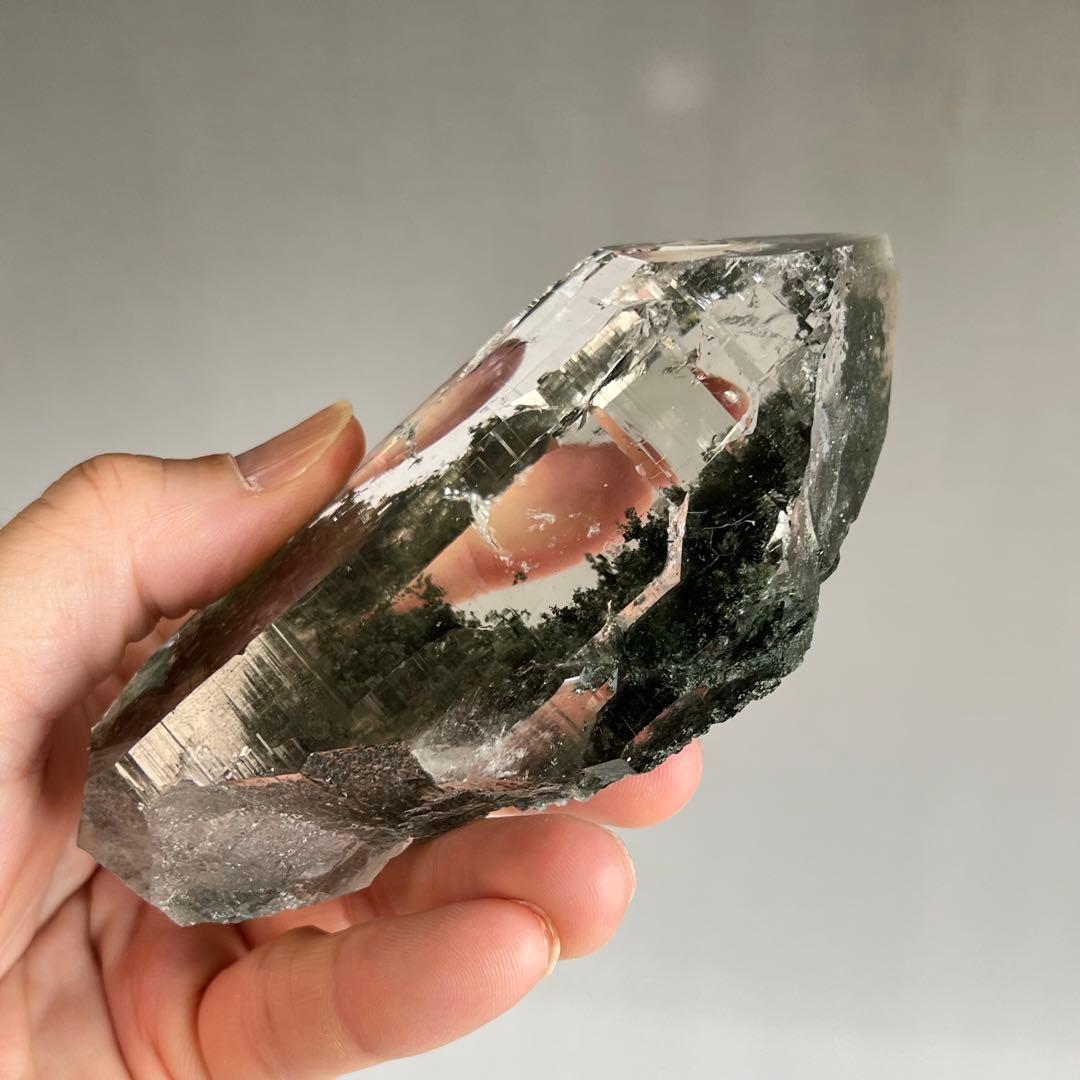 神秘的　透明度やばい　マニハール産　クローライトクリスタル　水晶　カテドラル付