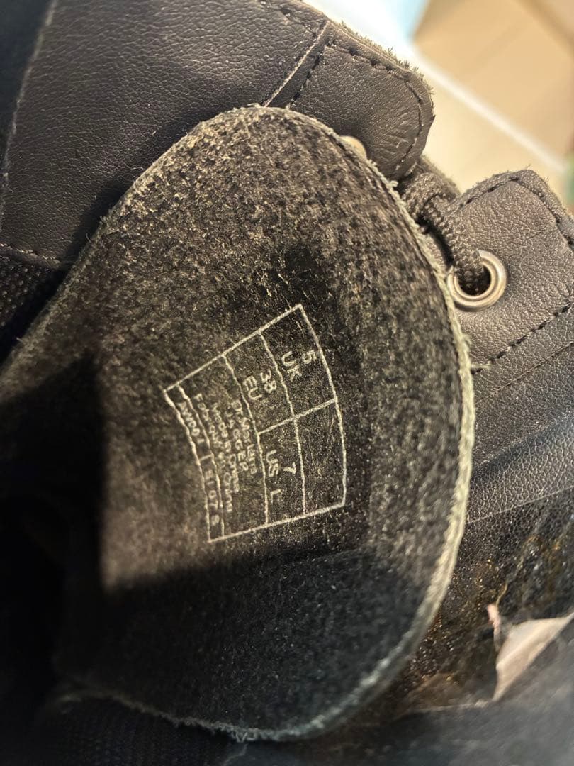 ドクターマーチン　ブーツ　Dr. Martens