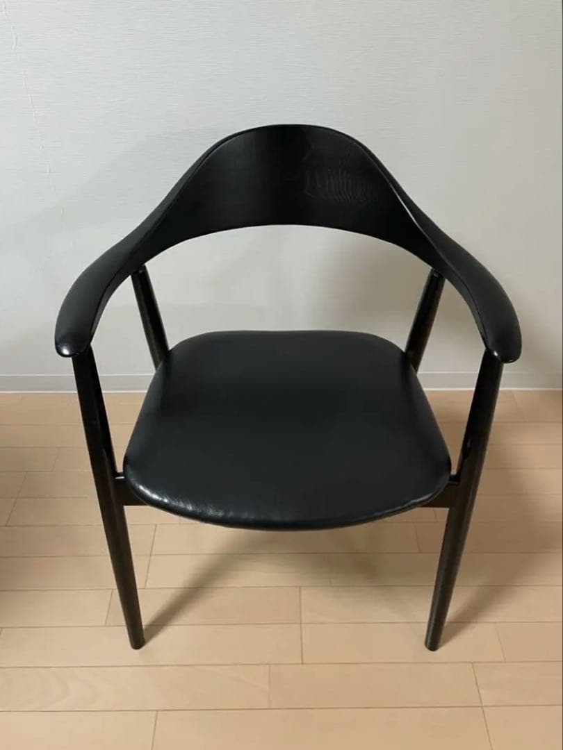 関家具NOWHERE LIKE  DINING CHAIR MANTA