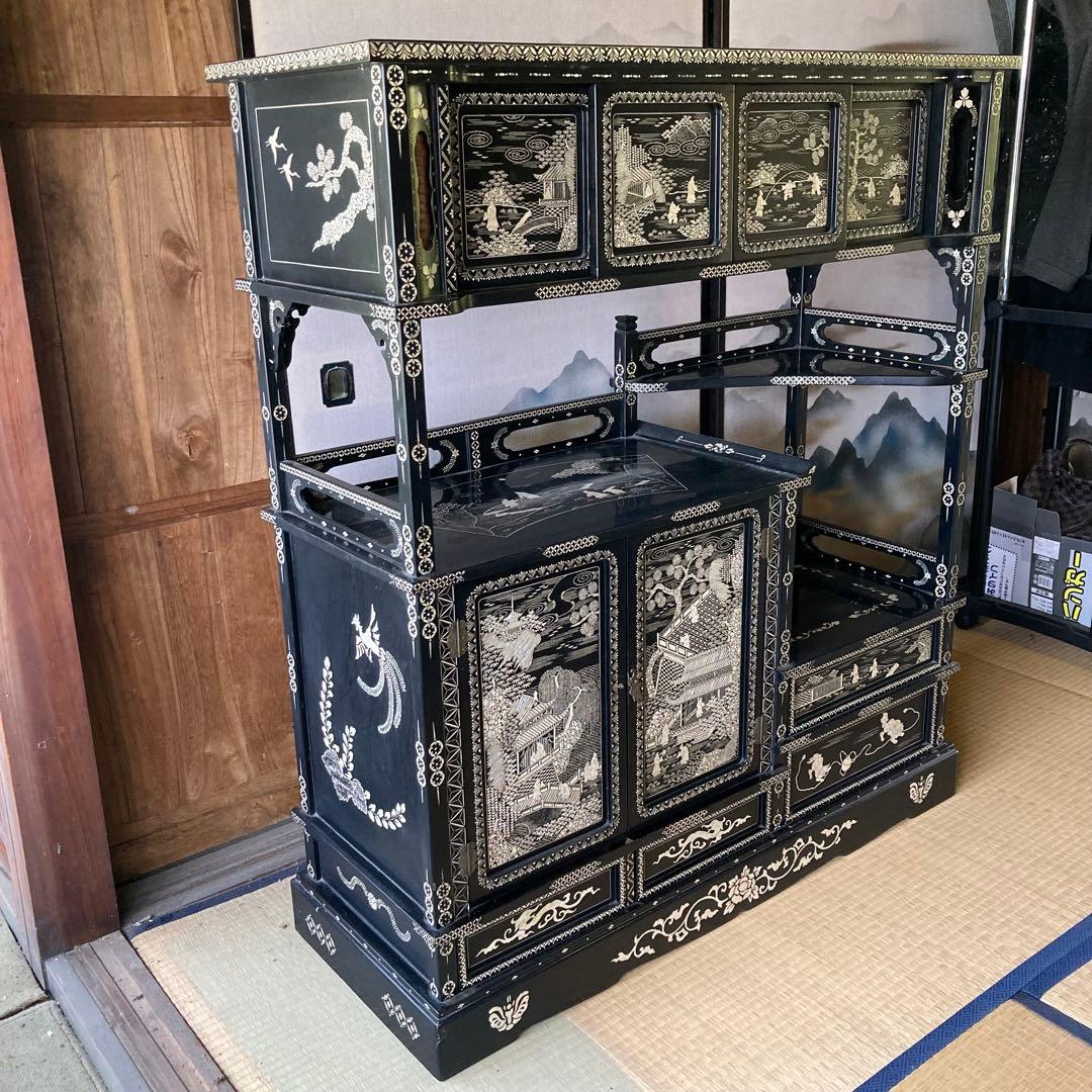 輪島塗　螺鈿細工　飾り棚　茶箪笥　段違い　違棚　黒漆　唐子　高級　和式　アコヤ貝