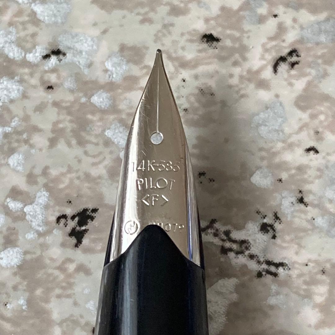 #211 オーバーホール済み 万年筆 PILOT 全格子 Elite 14k