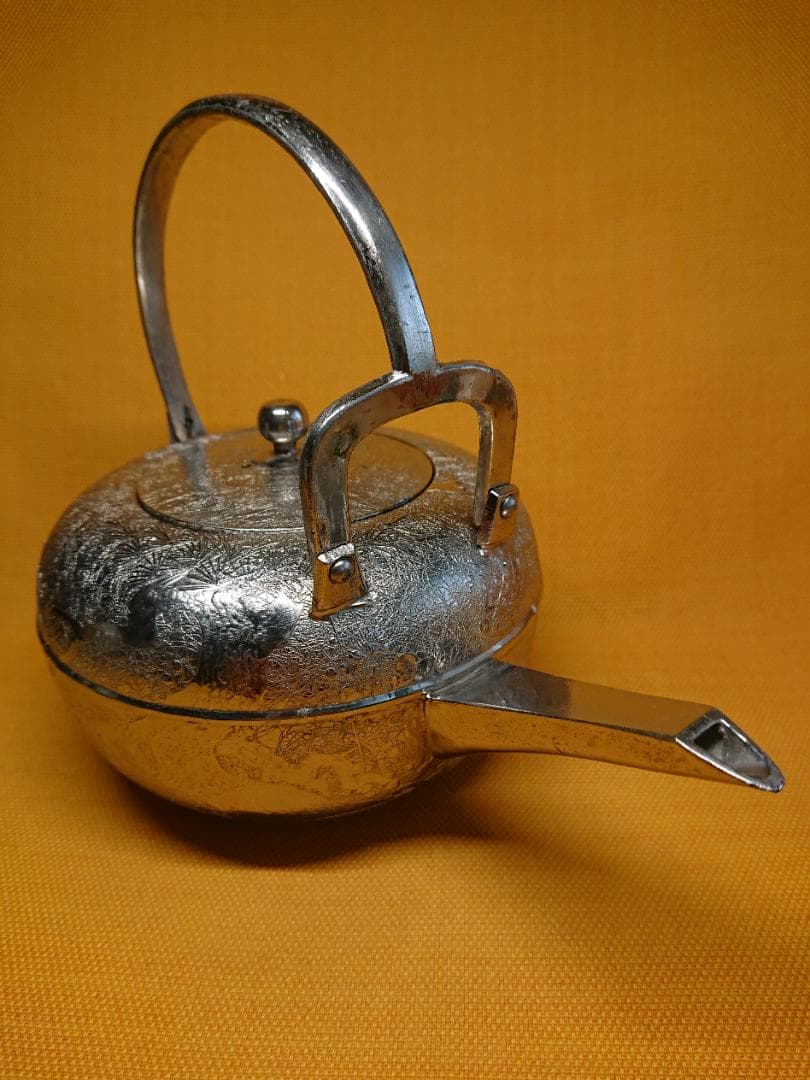 急須　酒器　骨董　金属　オブジェ　置物　インテリア　工芸品　美術品　A1319