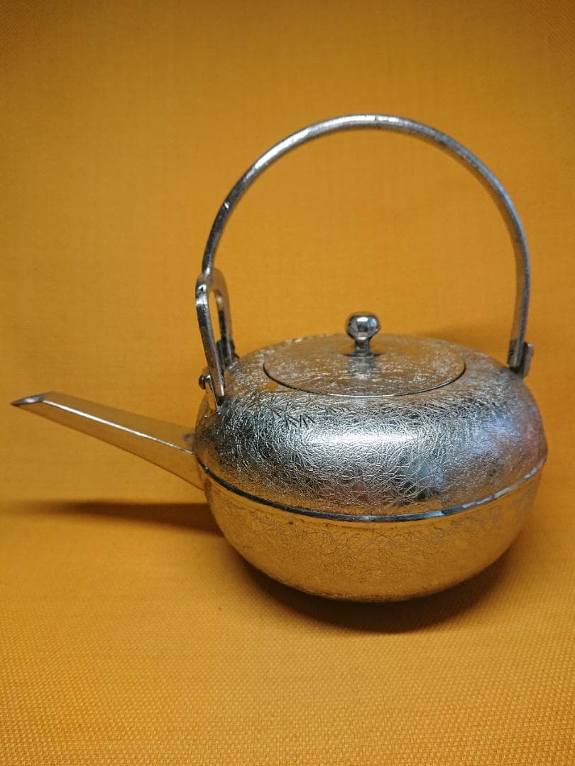 急須　酒器　骨董　金属　オブジェ　置物　インテリア　工芸品　美術品　A1319