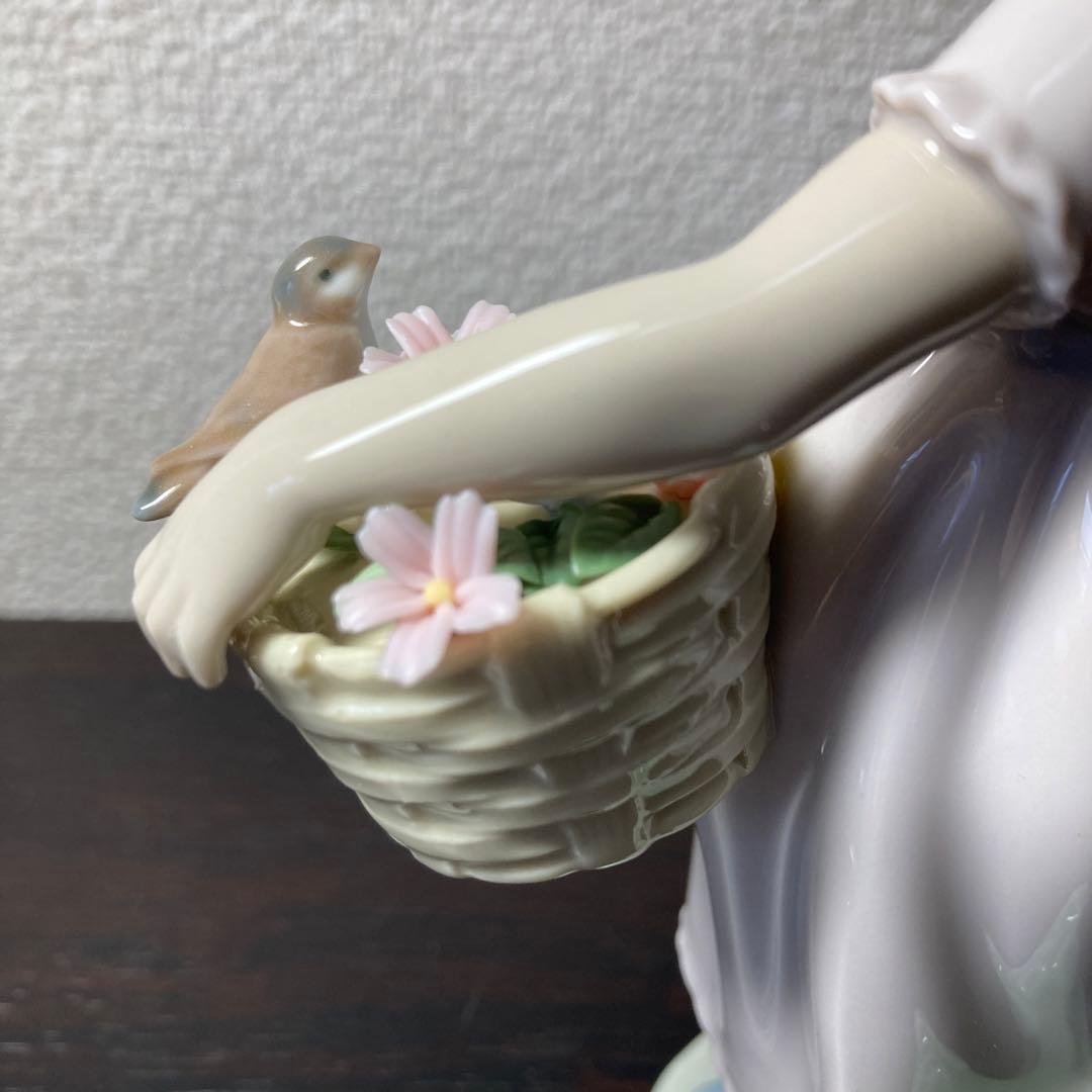 LLADRO リヤドロ No.6826『可愛いお友達』