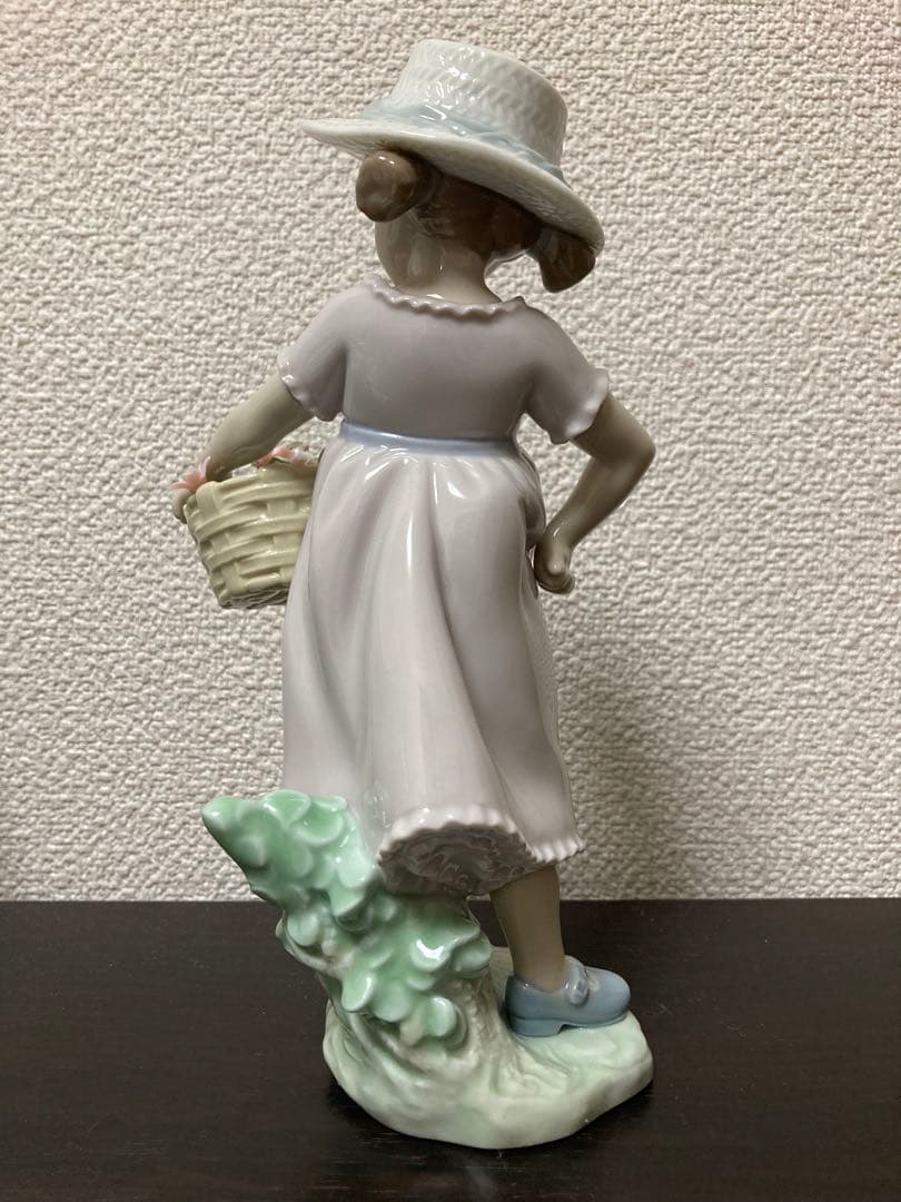 LLADRO リヤドロ No.6826『可愛いお友達』