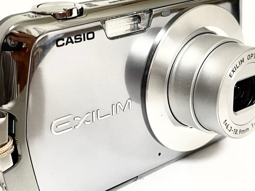 【極美品・完動品】　CASIO EXILIM EX-Z1 シルバー　動作確認済