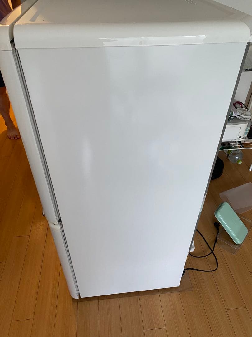 e angle 冷蔵庫　2019年製