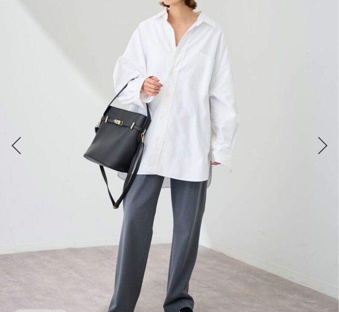 訳あり新品　AULENTTI　ワンハンドル金具付きbasketバック　牛革