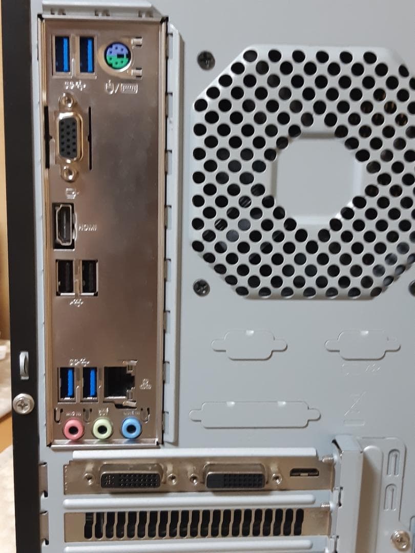 自作PC　RYZEN5 3600・8GB・128GB・GTX750TI