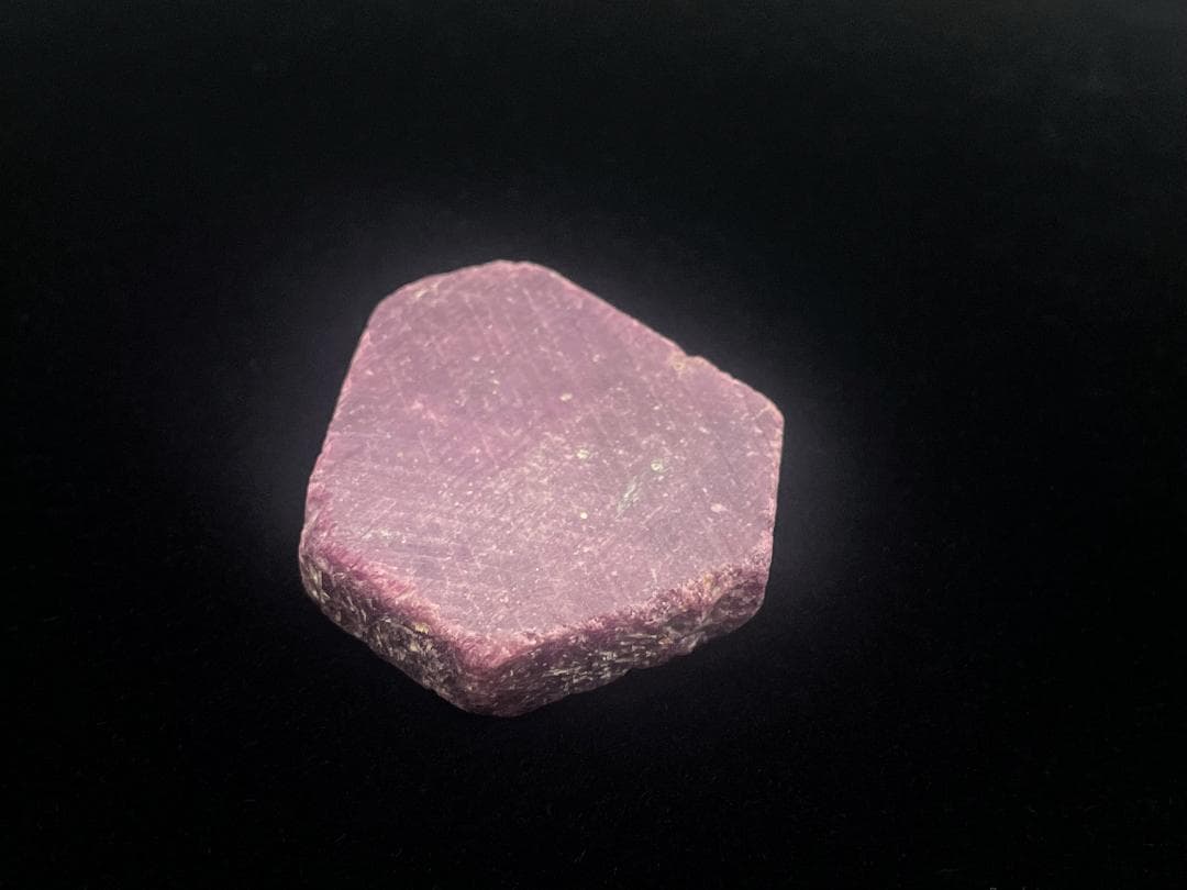 原石（ルビー）