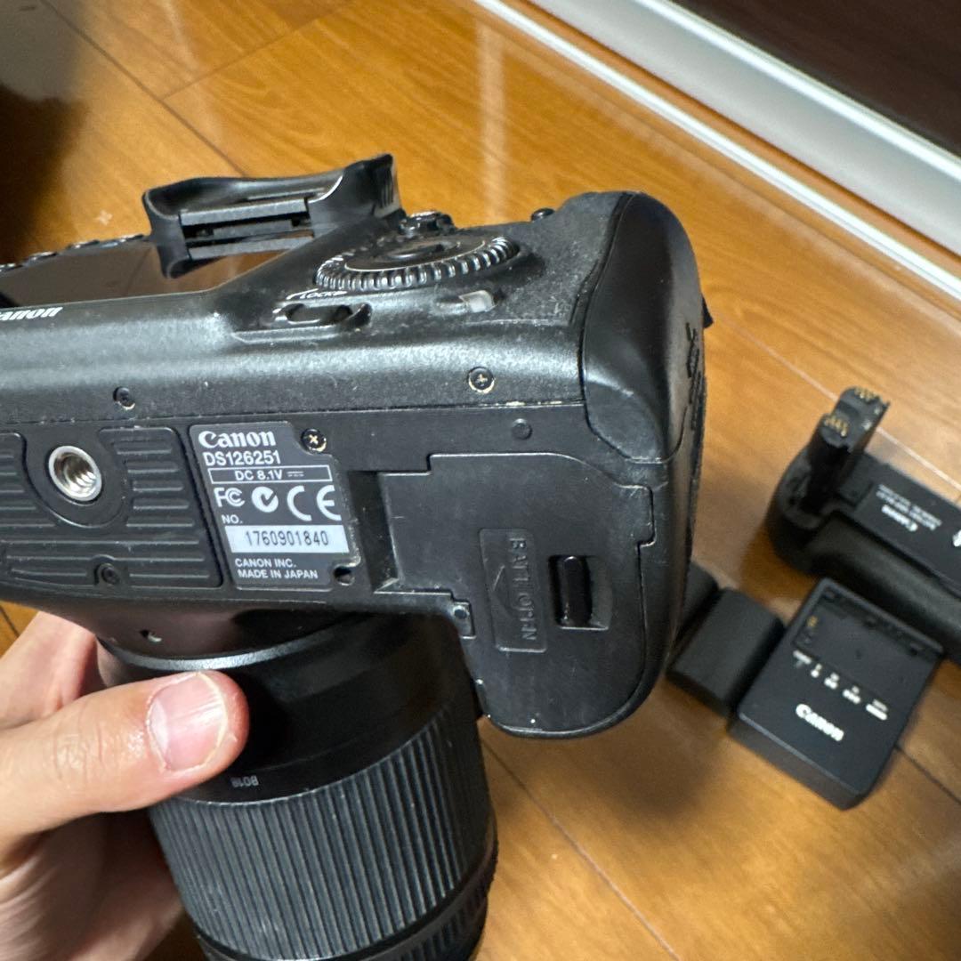 Canon EOS 7D デジタル一眼レフカメラ　高倍率ズームレンズセット