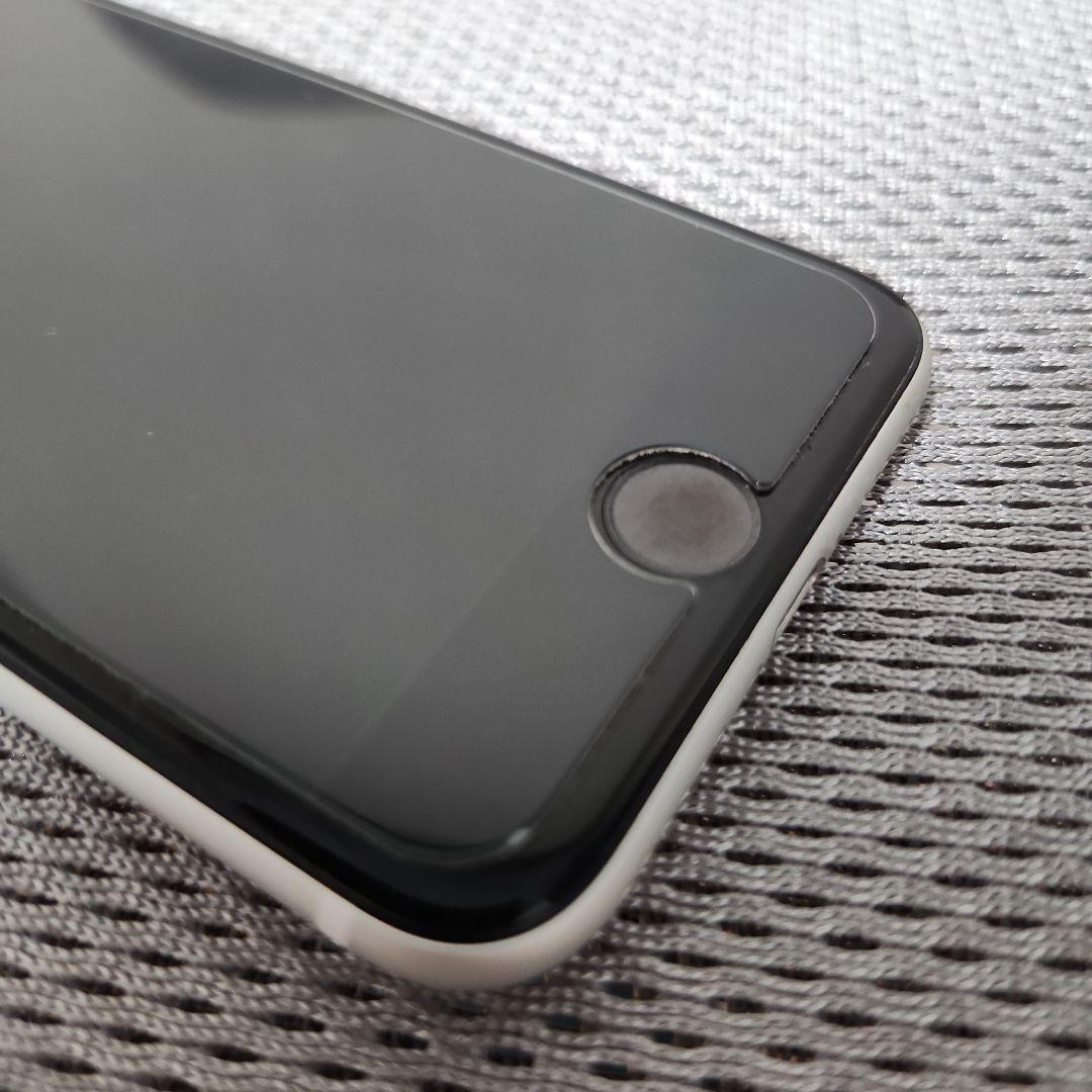 極美品　iPhone SE (第3世代) 128GB　ホワイト