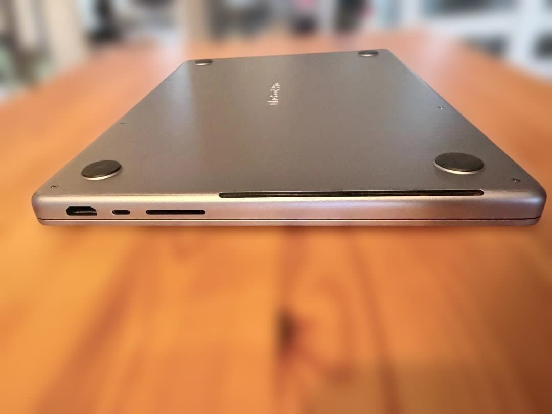 MacBook本体 MacBook Pro 14 Late 2021 M1Max 32GB 1TB