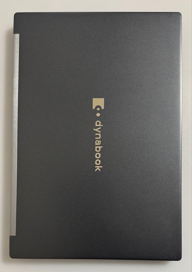 累積1518h 東芝 G83/HU 16GB 256GB Office 顔/指紋