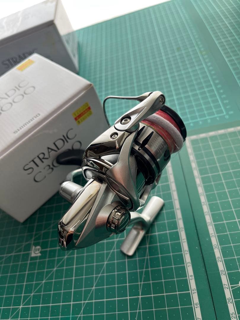 SHIMANO STRADIC19 C3000 スピニングリール