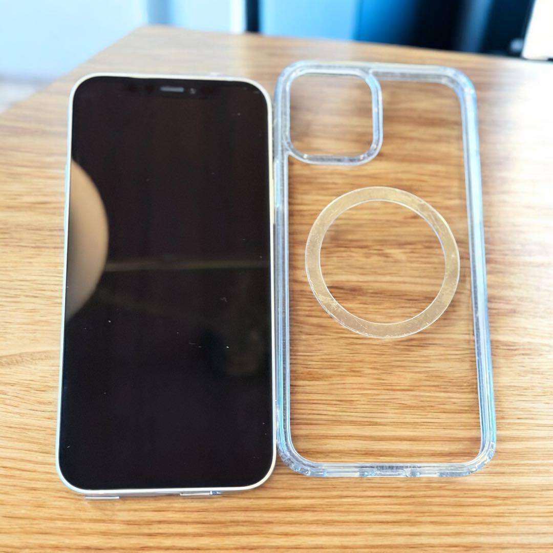 iPhone 12 64gb simフリー ホワイト　miniではありません。