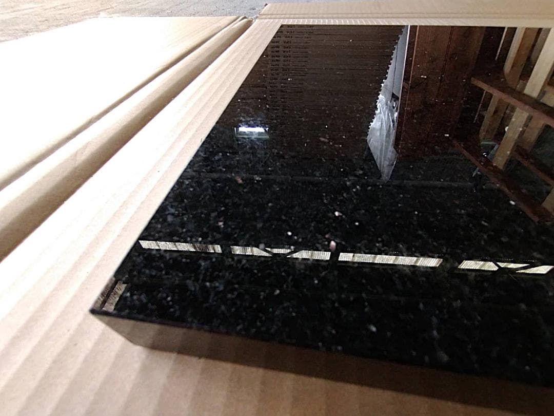 超最高級 天然黒御影石　オーディオボード●350×350×27●5面磨き　特価