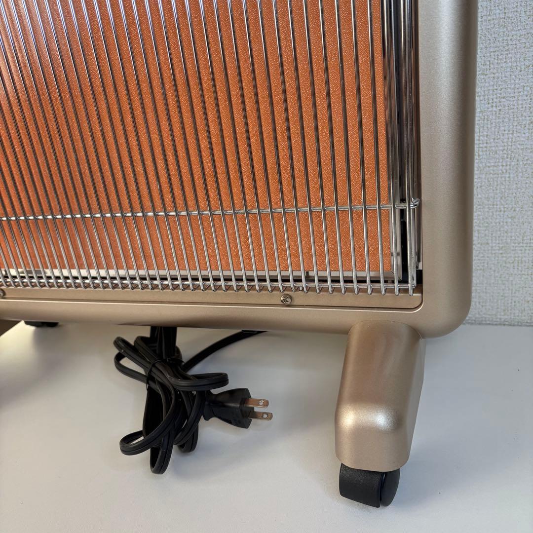 日本遠赤外線株式会社　サンルミエ　N700L 遠赤外線ヒーター　電気ヒーター