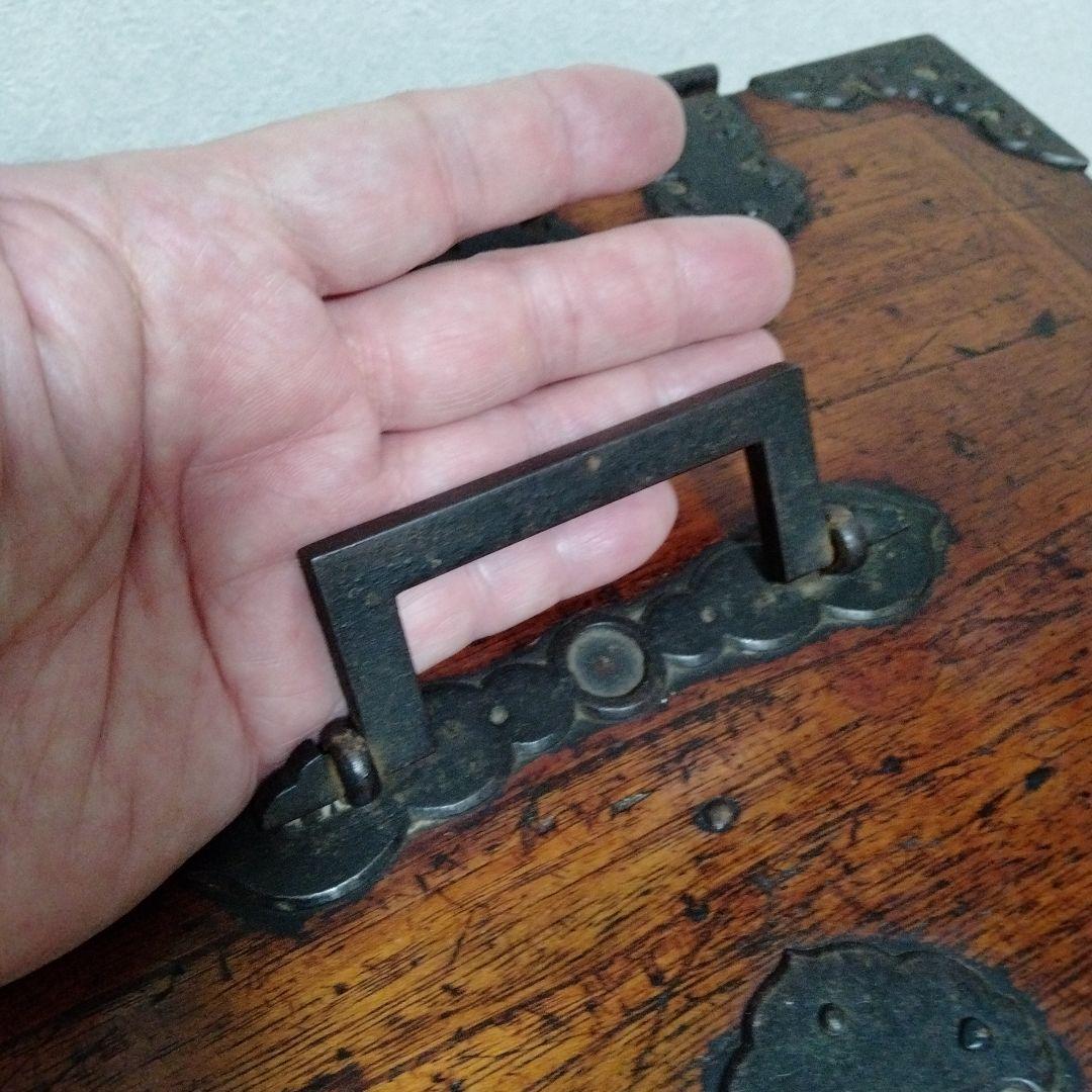 アンティーク手持箪笥 鍵付き、傷み無し