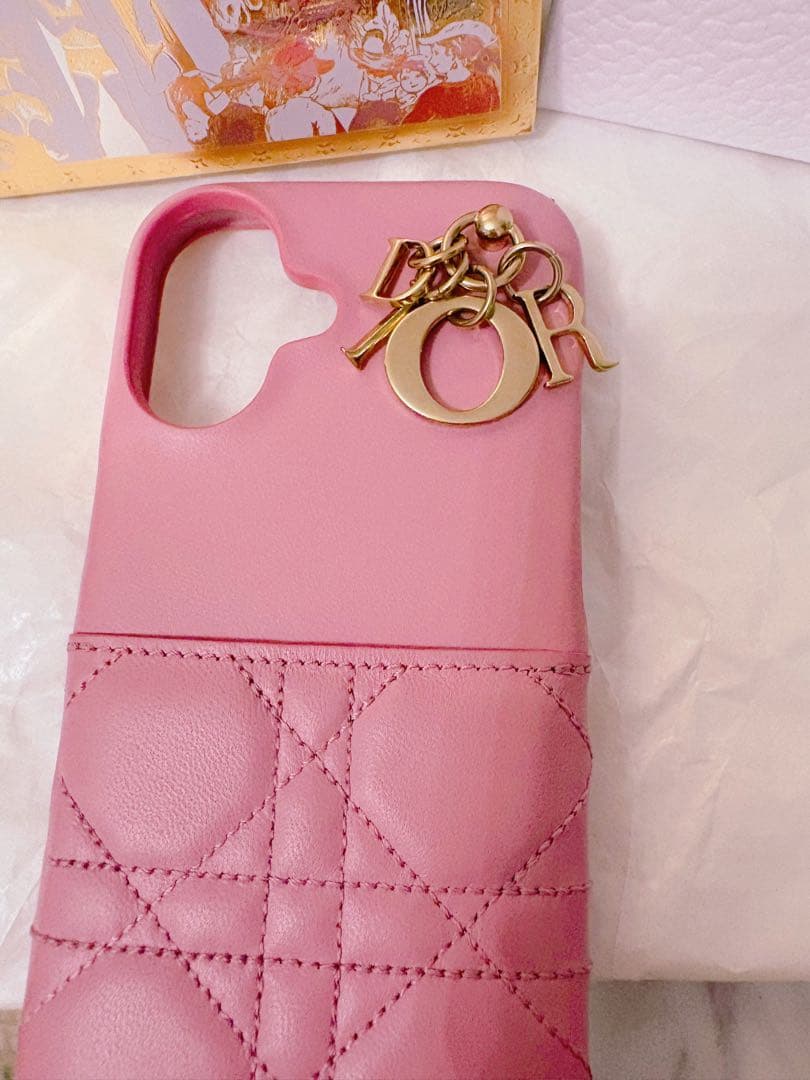 ✨最新機種！未使用級✨Dior　LADY DIOR　iPhone16ケース　羊革