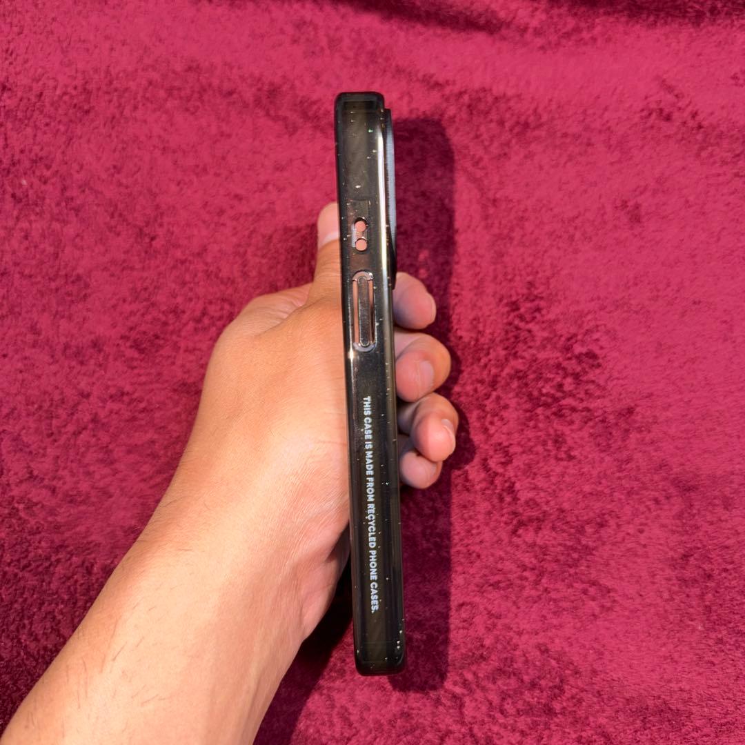 iPhone用ソフトケース 水面の女性 15pro