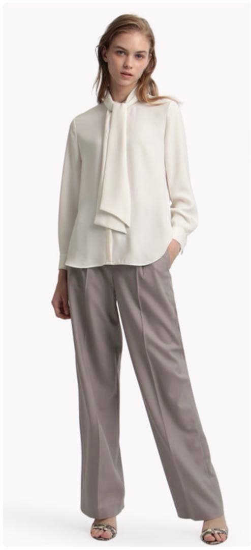 Theory Luxe ボウタイ取り外し可能ブラウス　2way アイボリー