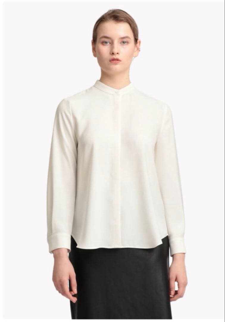 Theory Luxe ボウタイ取り外し可能ブラウス　2way アイボリー