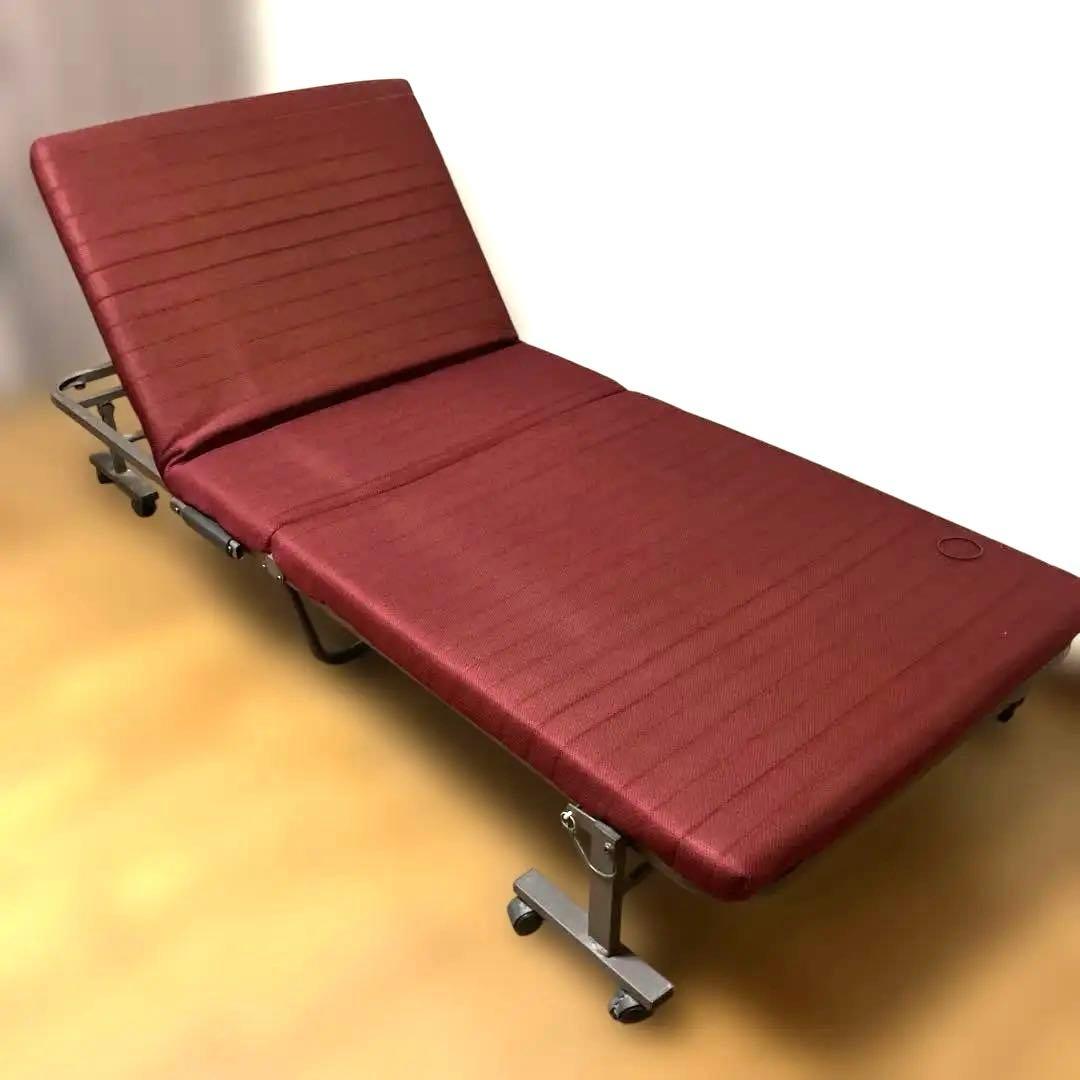 【最終値下げ】リクライニング付き折りたたみベッド　シングル