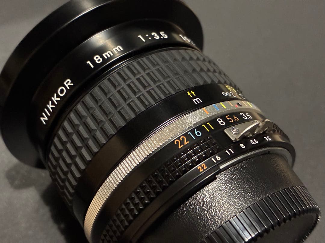 Nikon Ai-s 18mm f/3.5 フード付き Fマウント