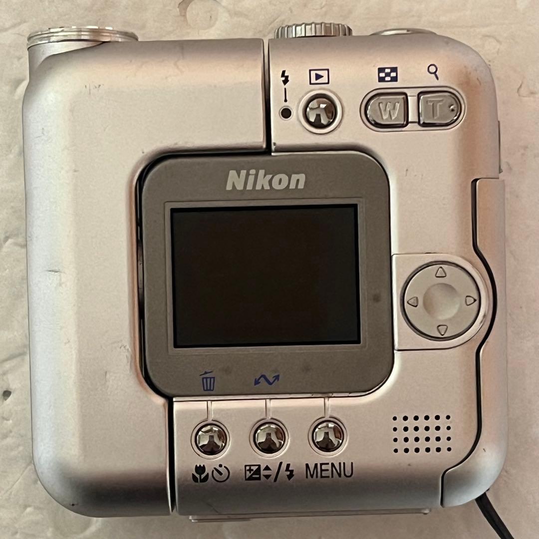 ジャンク ニコン Nikon COOLPIX SQ 壊れています