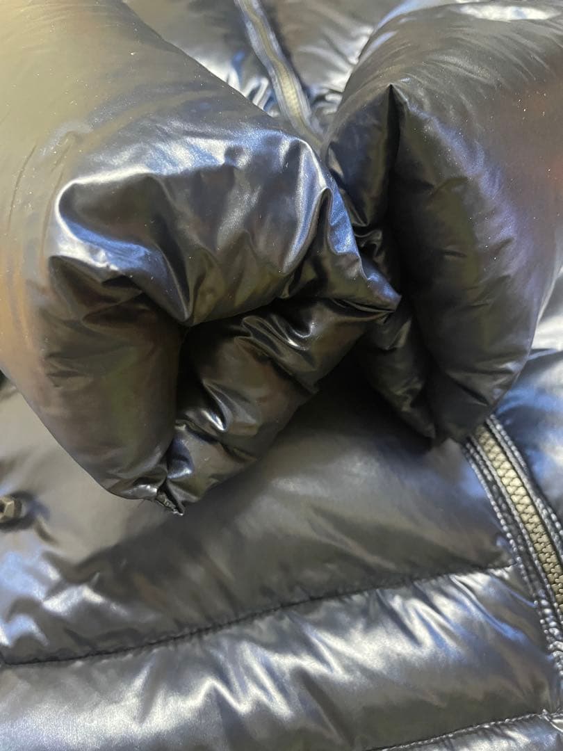 試着のみ　マムート アイシグロー インサレーション ダウンジャケット Mサイズ