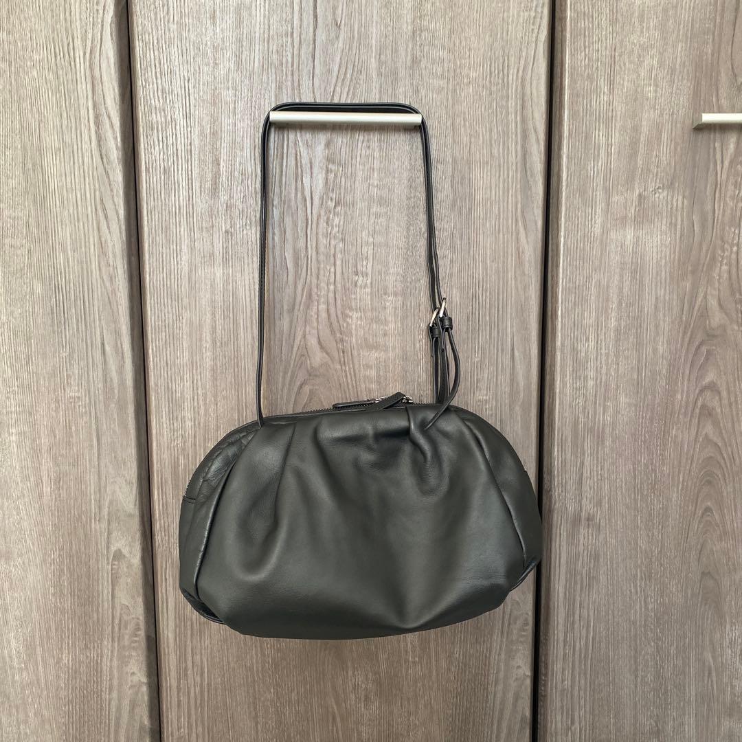 イア　パピヨネ　コロンボストンバッグ