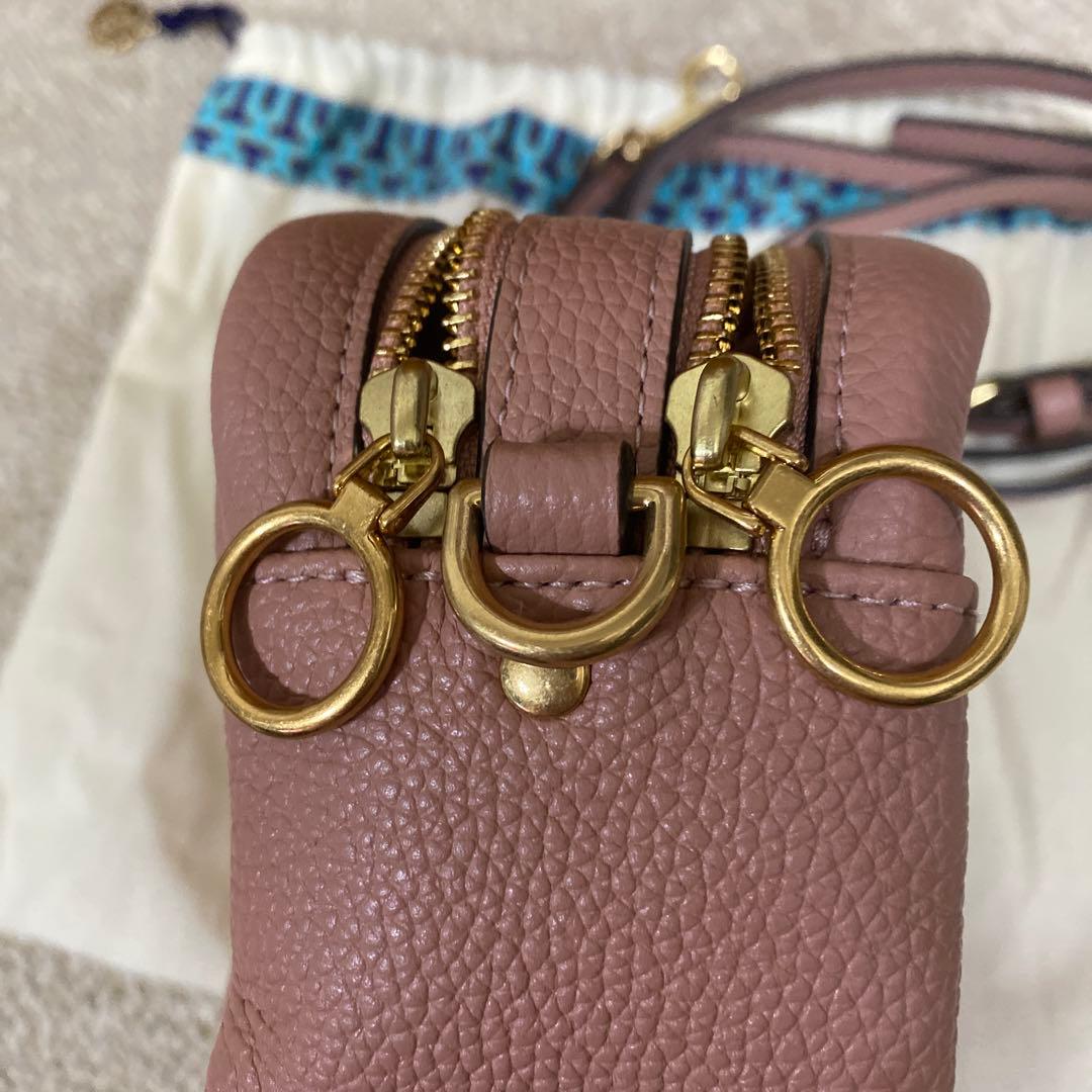 Tory Burch ピンク レザー ショルダーバッグ