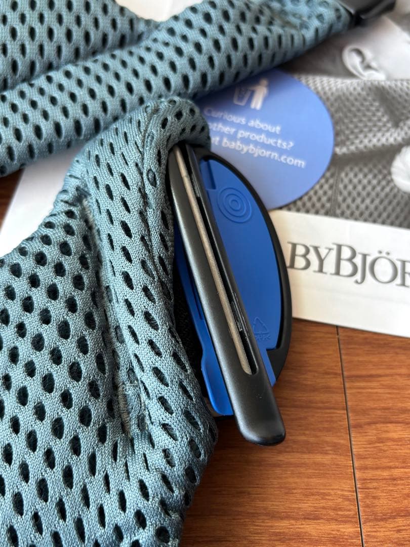 ベビービョルン　MOVE　エアリーメッシュ　セージグリーン　取扱説明書　箱付き
