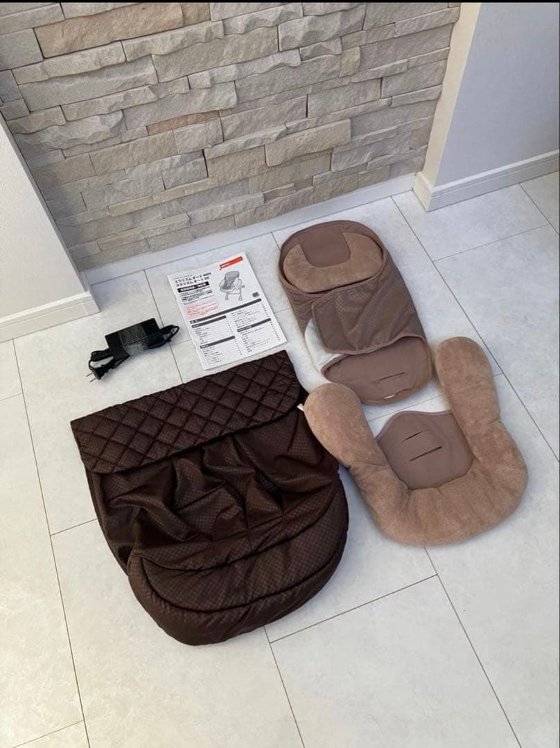 アップリカ ユラリズム オートHIDX ハイローベッド チェア