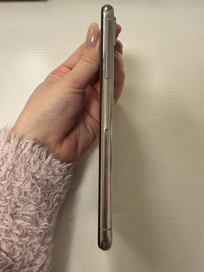 Apple iPhone XS シルバー 本体 256GB