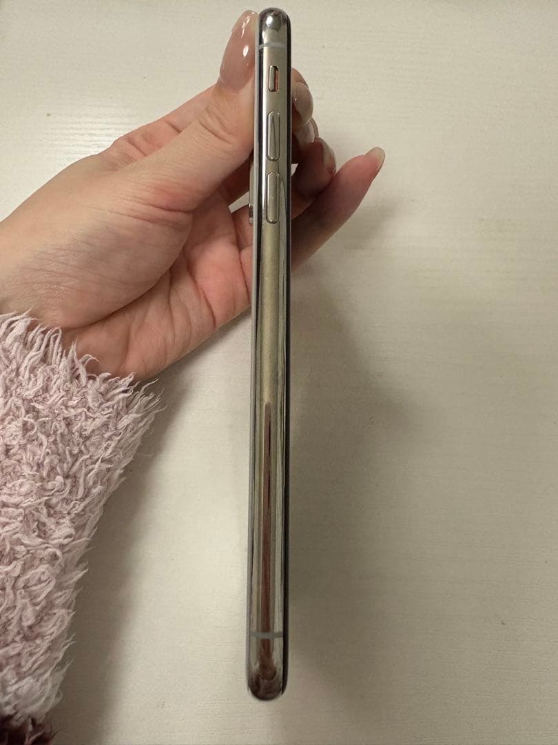 Apple iPhone XS シルバー 本体 256GB