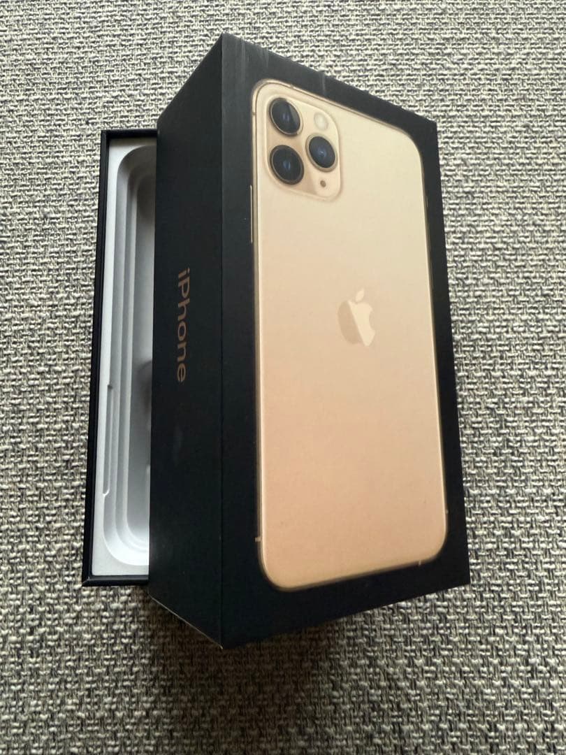 iPhone11Pro 256G ゴールド 箱・イヤホンあり 一部画面割れ
