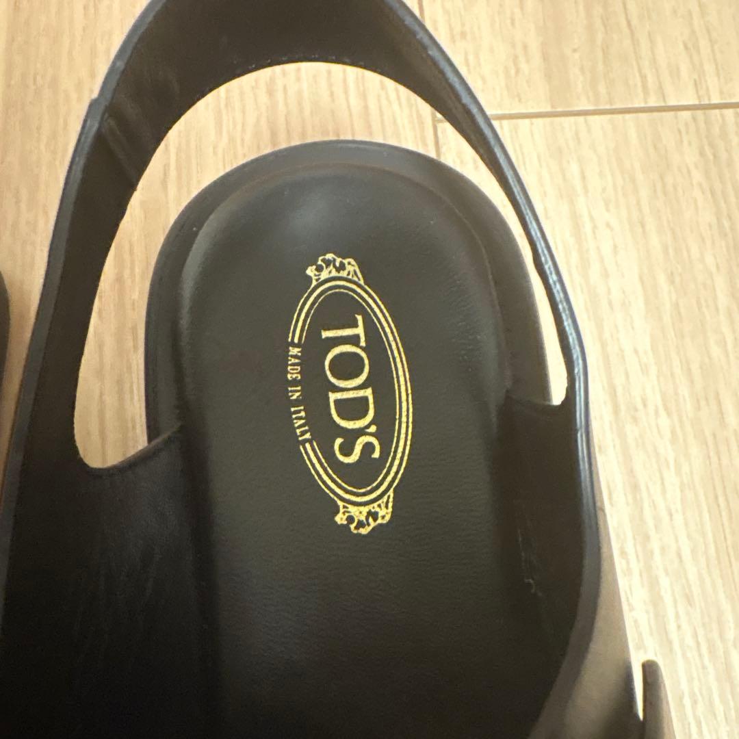 ＊燻しガール ＊TOD'S サンダル ゴールドバックル　37