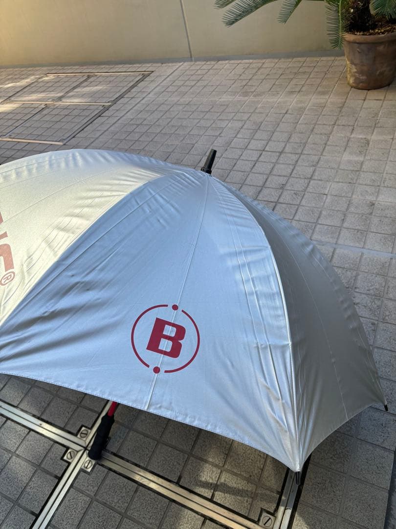 BRIEFING シルバー傘 大きなロゴ